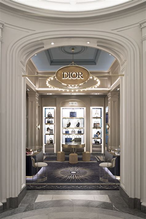 dior space